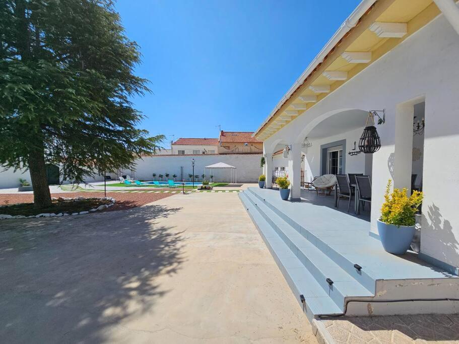 Вілла La Casa Del Arbol Fuentiduena de Tajo Екстер'єр фото
