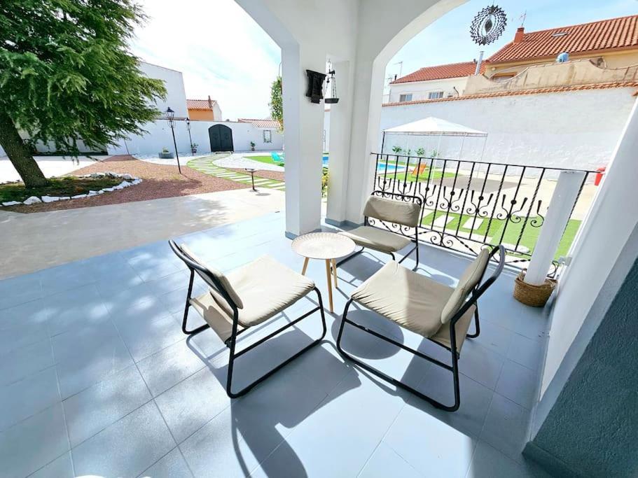 Вілла La Casa Del Arbol Fuentiduena de Tajo Екстер'єр фото