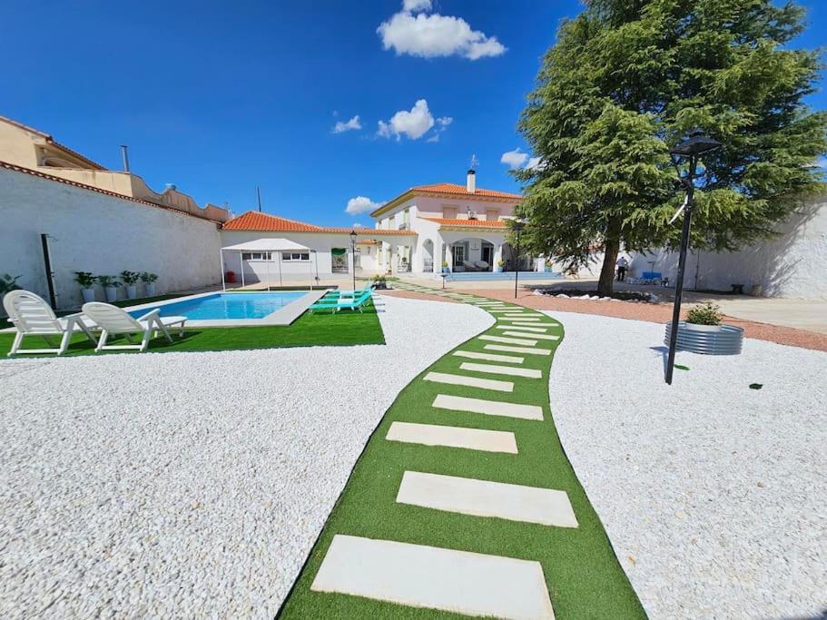 Вілла La Casa Del Arbol Fuentiduena de Tajo Екстер'єр фото